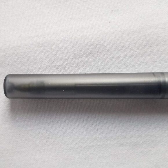 Illuminati Cosmetics - Multi-Chrome Gel Eyeliner in Prime - Picture 8 of 9